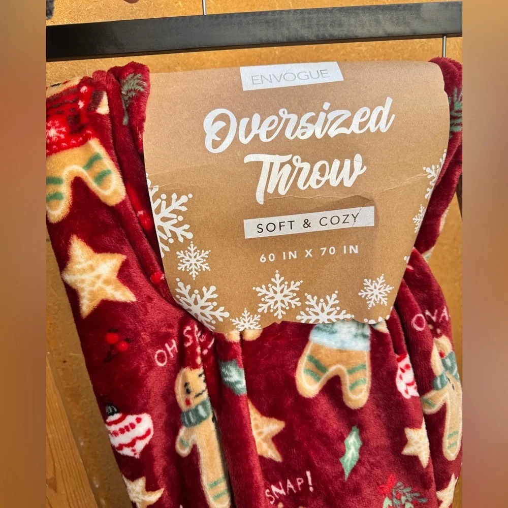 Gingerbread Oversized Plush Throw